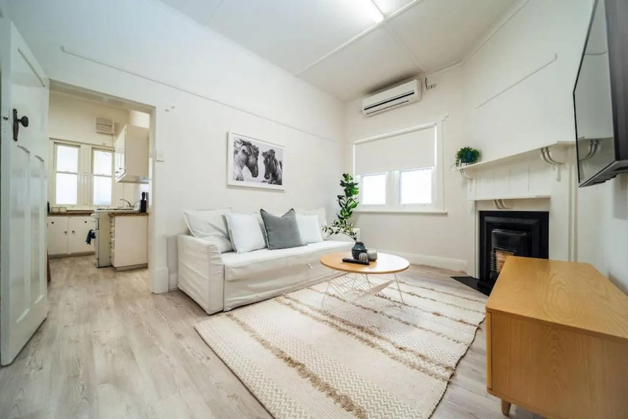 Seas The Day On Durham Apartment Glenelg Australia